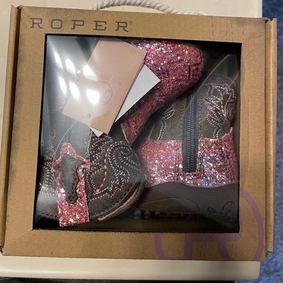 Infant cowgirl boots - Picture 2 of 3